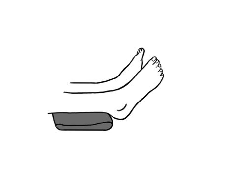 6. Heel floating with a pillow